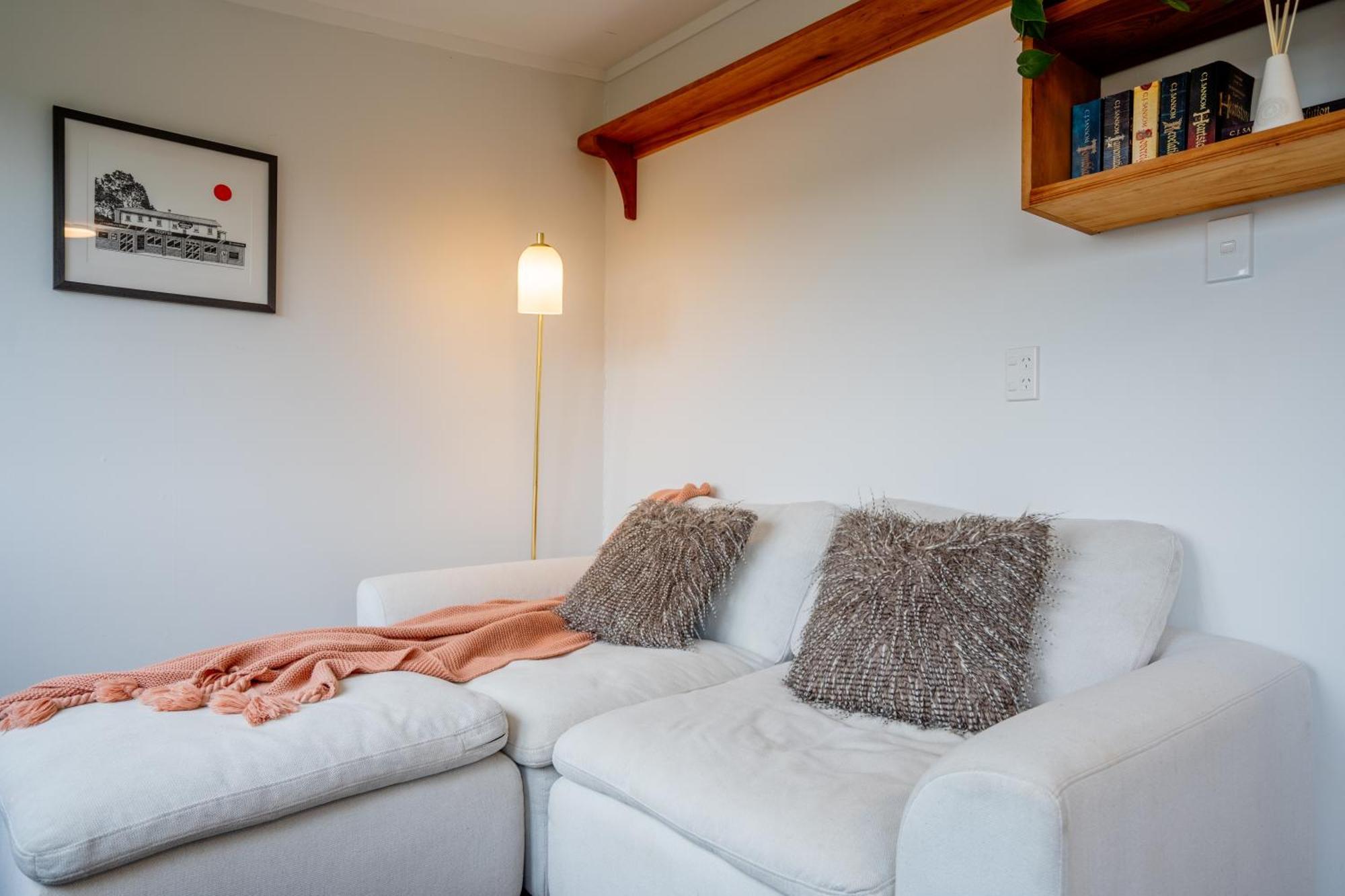 Muriwai Lodge Екстериор снимка